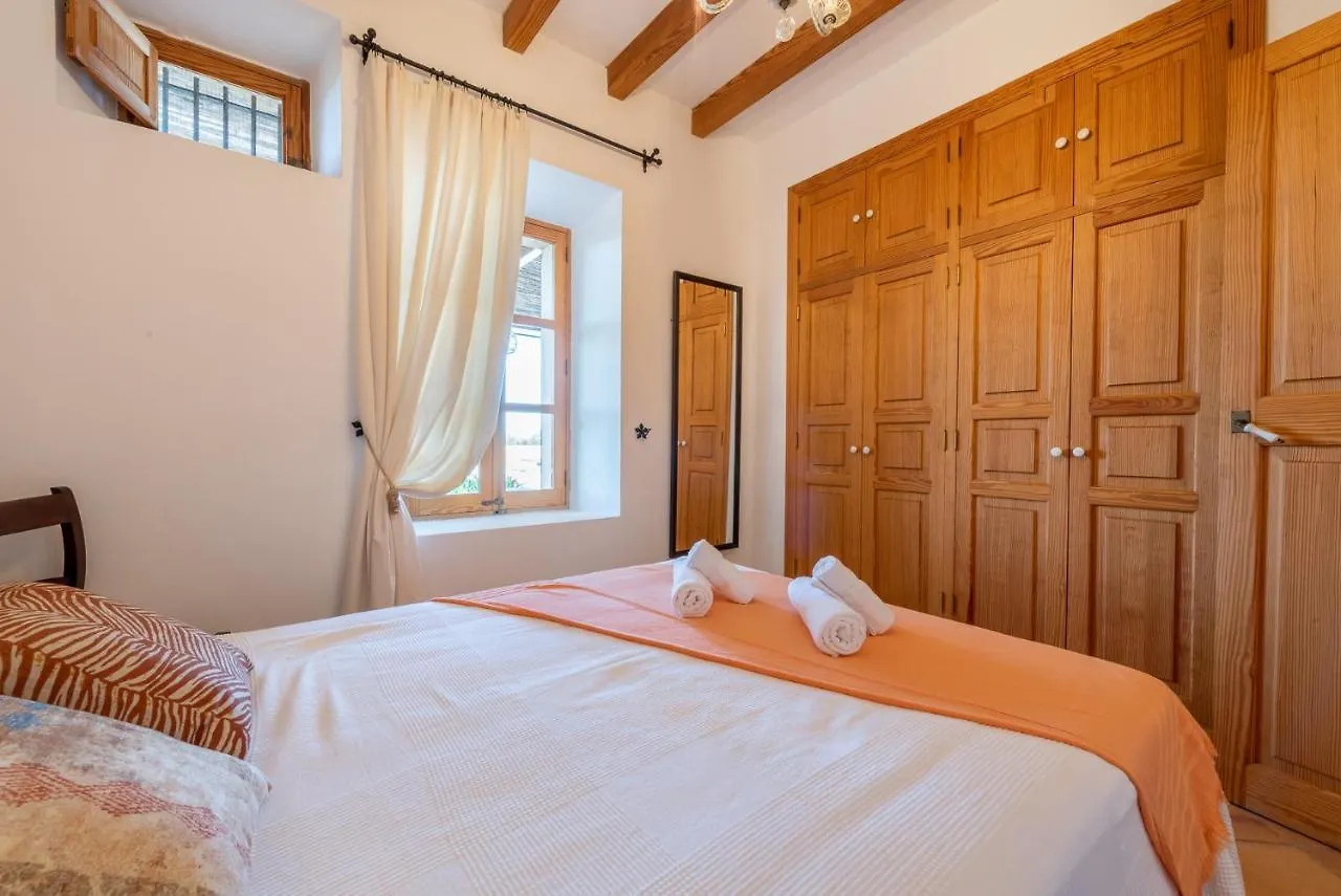Holiday home Finca Es Castellot Vell Vilafranca De Bonany Spain