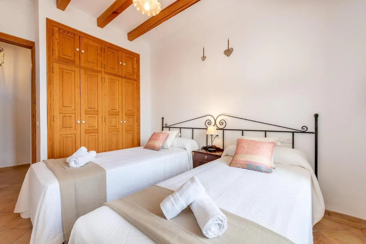 Holiday home Finca Es Castellot Vell Vilafranca De Bonany